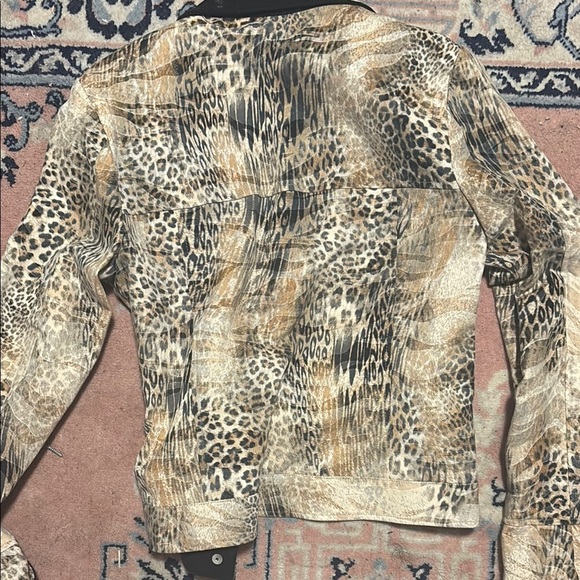 Cachet Brown and Black Jean Jacket with Luxurious Faux Fur - Picture 8 of 10